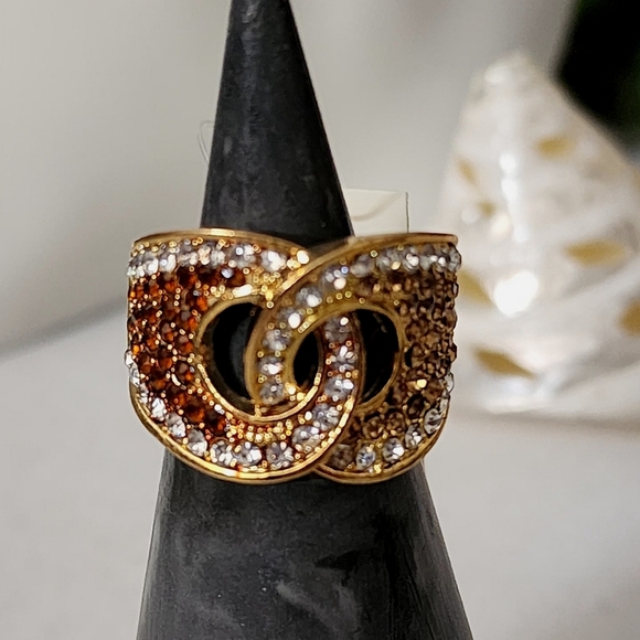 Gold Statement Ring Interlocking Design Crystal Stones - Picture 3 of 8